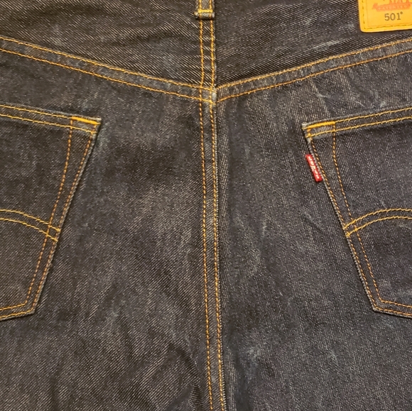 Levi’s 501 Original Fit Straight Leg Button Jeans - Picture 8 of 9